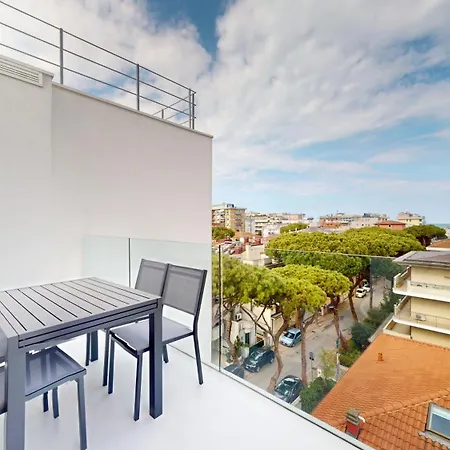 Fifth House - Nuovissime In Marina Centro * Ρίμινι