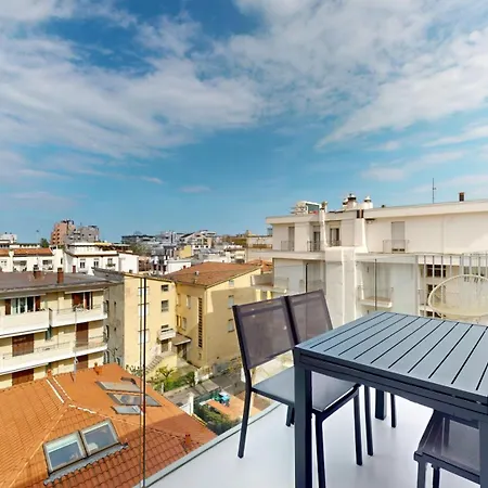 Fifth House - Nuovissime In Marina Centro Διαμέρισμα